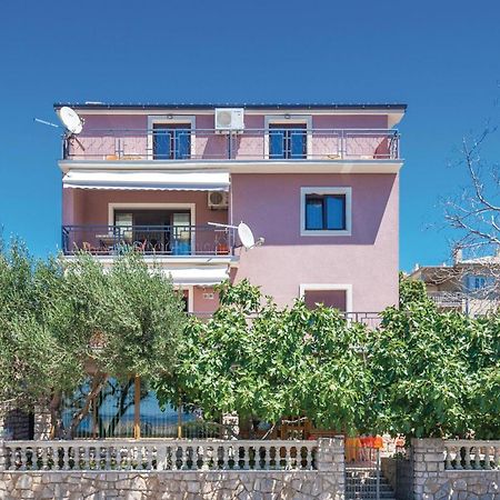 Cozy Apartment In Novi Vinodolski With Kitchen Ngoại thất bức ảnh
