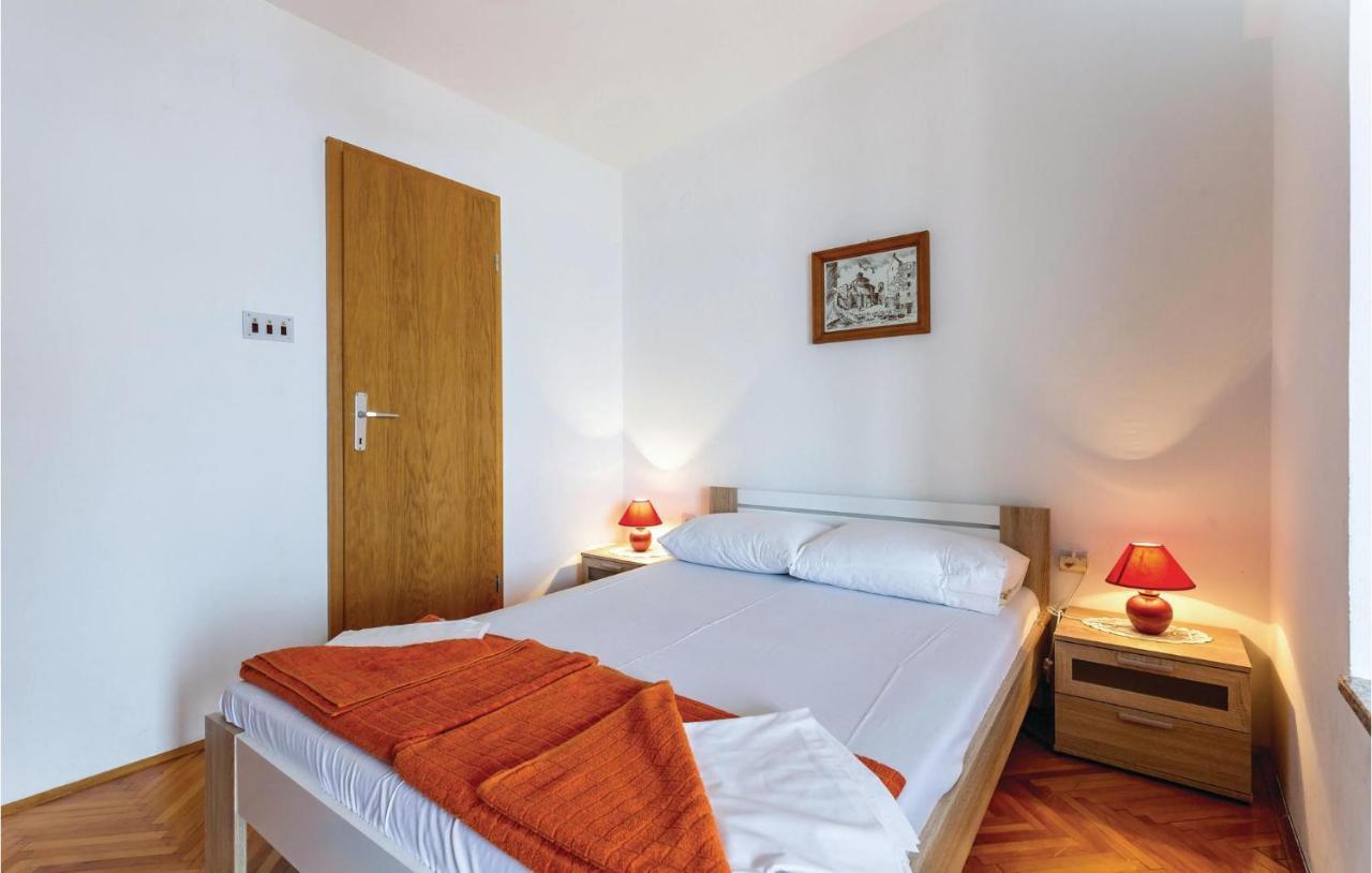 Cozy Apartment In Novi Vinodolski With Kitchen Ngoại thất bức ảnh