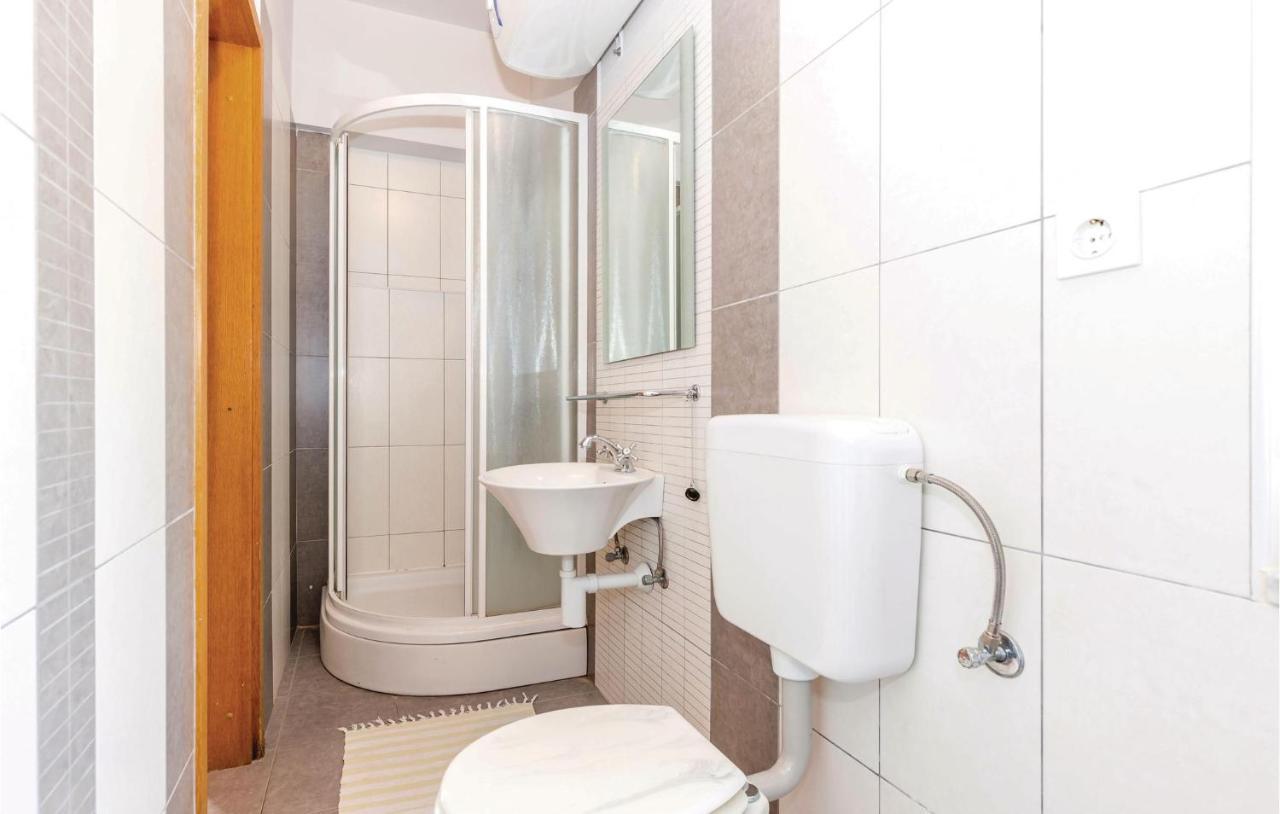 Cozy Apartment In Novi Vinodolski With Kitchen Ngoại thất bức ảnh